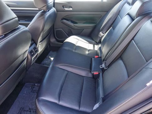 Used 2021 Nissan Altima 2.5 Platinum AWD/4WD image 17