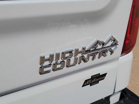 New 2026 Chevrolet Silverado 1500 High Country w/ Technology Package AWD/4WD image 11