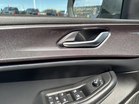 Used 2022 Jeep Grand Cherokee L Laredo w/ Luxury Tech Group I image 13