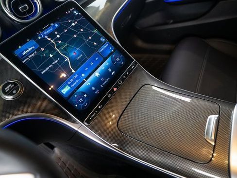 Certified 2025 Mercedes-Benz C 300 4MATIC Sedan image 18