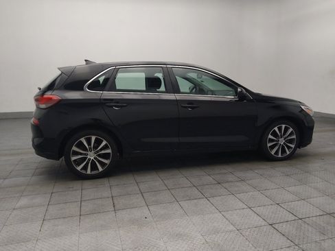 Used 2019 Hyundai Elantra GT FWD image 10