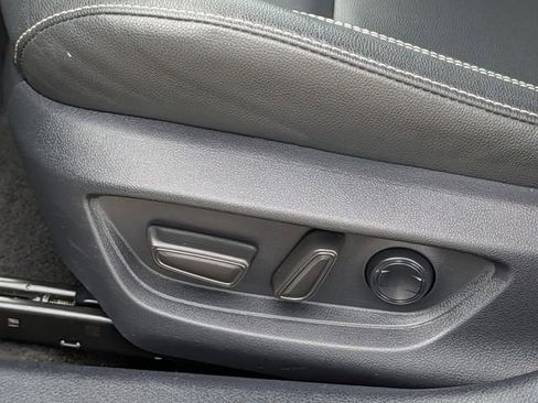 Used 2025 Toyota Camry SE FWD image 25