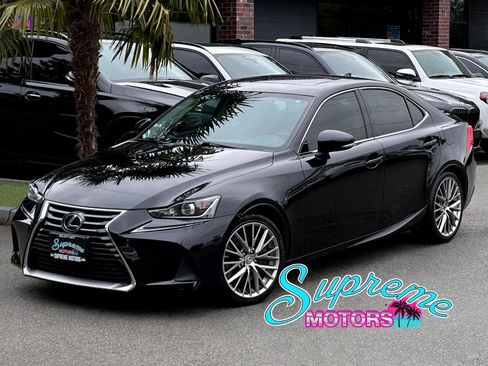 Used 2017 Lexus IS 200t image 1