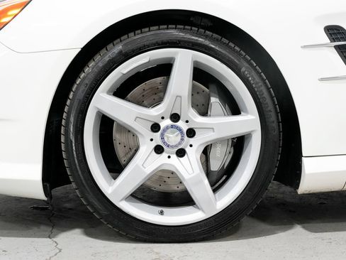 Used 2013 Mercedes-Benz SL 550 image 35
