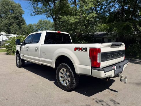 Used 2017 Ford F250 Platinum w/ Platinum Ultimate Package AWD/4WD image 6