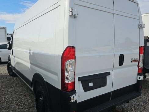 Used 2022 RAM ProMaster 2500 w/ Interior LED Lighting Group FWD image 8