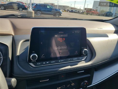 Used 2023 Nissan Rogue SV FWD image 27