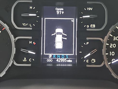 Used 2020 Toyota Tundra TRD Pro AWD/4WD image 30