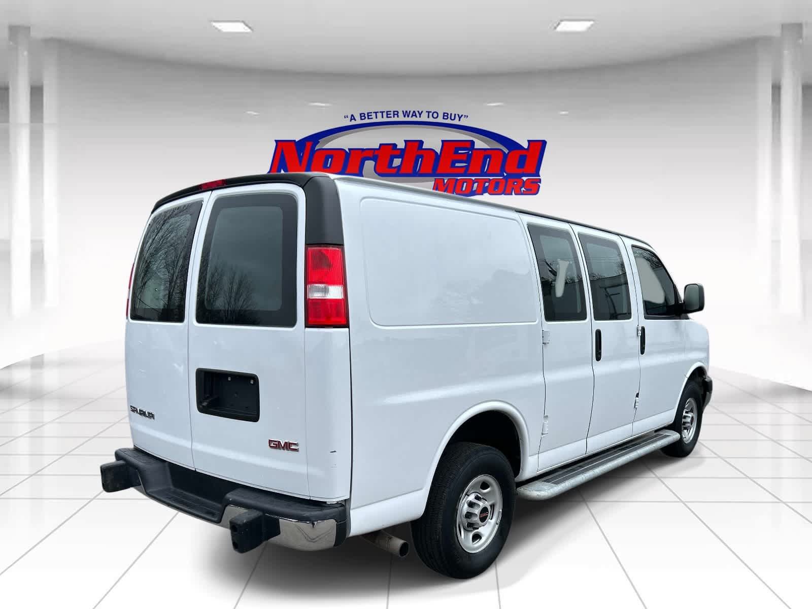 Used 2024 GMC Savana 2500 w/ Driver Convenience Package RWD image 3