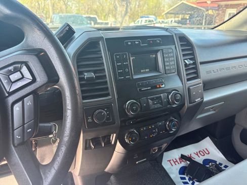 Used 2018 Ford F250 XL w/ STX Appearance Package image 19