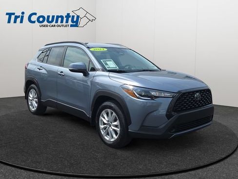 Certified 2023 Toyota Corolla Cross LE AWD/4WD image 1