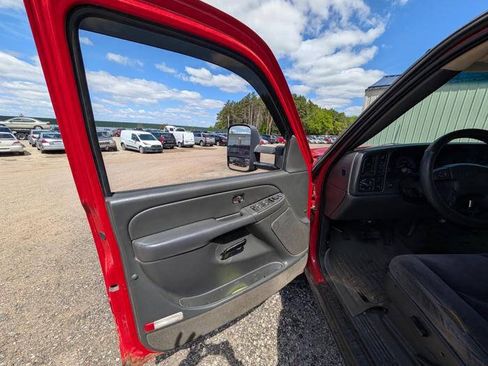 Used 2005 Chevrolet Silverado 2500 LS AWD/4WD image 22
