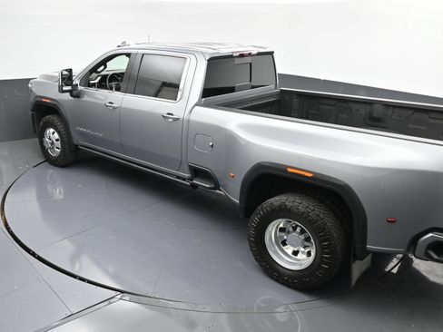 Used 2025 GMC Sierra 3500 Denali w/ Denali Reserve Package AWD/4WD image 37
