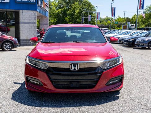 Used 2018 Honda Accord Sport image 2