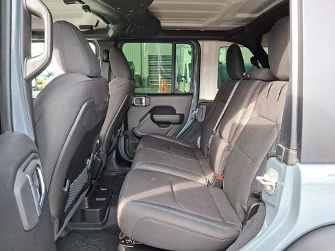 Used 2024 Jeep Wrangler Unlimited Rubicon 4xe w/ Technology Group image 12