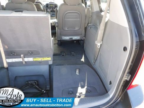 Used 2014 Kia Sedona LX image 16