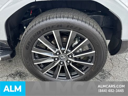 Used 2025 Lexus GX 550 w/ Accessory Package (2T) image 26