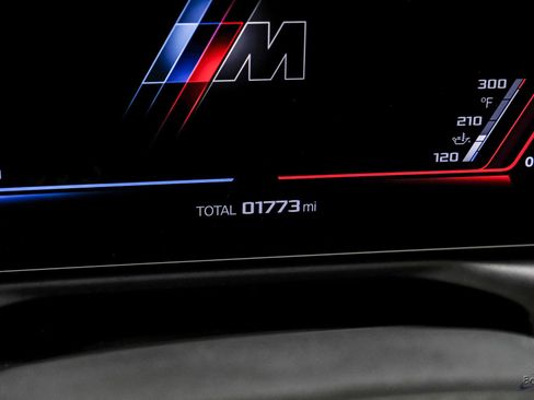 Used 2025 BMW M2 w/ Carbon Package RWD image 81