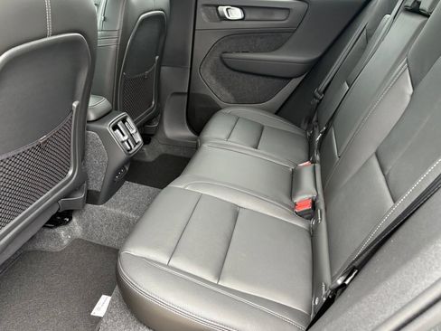 New 2026 Volvo XC40 B5 Core w/ Protection Package Premier image 21