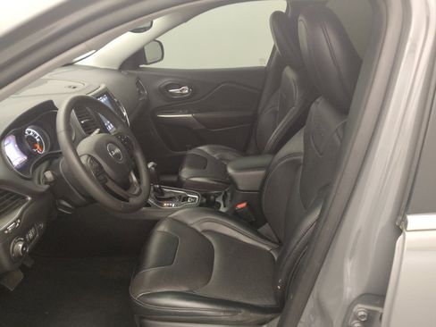 Used 2022 Jeep Cherokee Latitude Lux FWD image 17