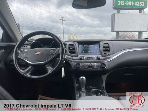 Used 2017 Chevrolet Impala LT w/ Convenience Package image 11