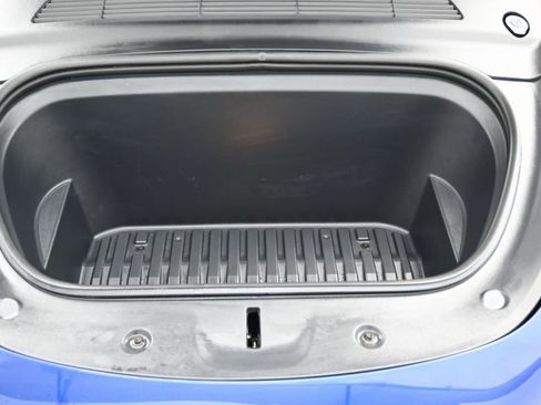 Used 2022 Tesla Model Y Performance image 45