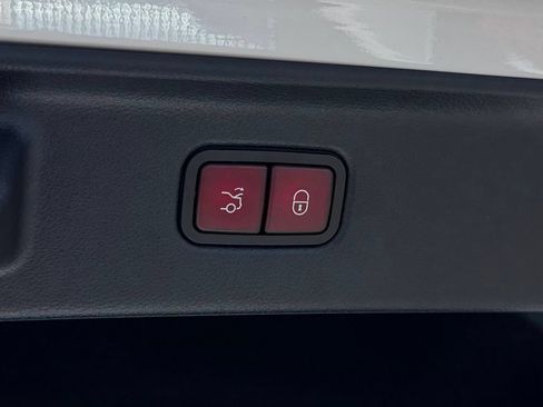 New 2026 Mercedes-Benz S 500 4MATIC image 11