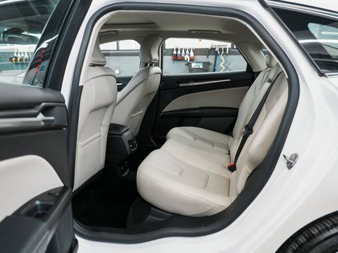 Used 2018 Ford Fusion Energi Titanium image 31