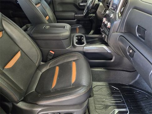 Used 2019 GMC Sierra 1500 AT4 w/ Off Road Performance Package image 16