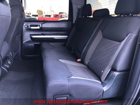 Used 2015 Toyota Tundra SR5 AWD/4WD image 18