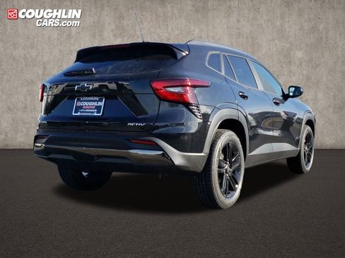 New 2026 Chevrolet Trax ACTIV w/ Sunroof Package image 5