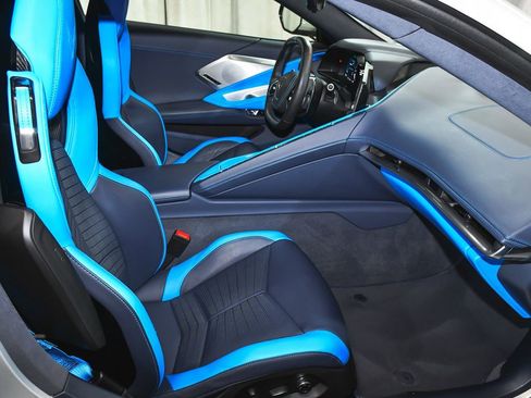 Used 2023 Chevrolet Corvette Stingray Premium Cpe w/ Body-Color Dual Roof Package RWD image 51