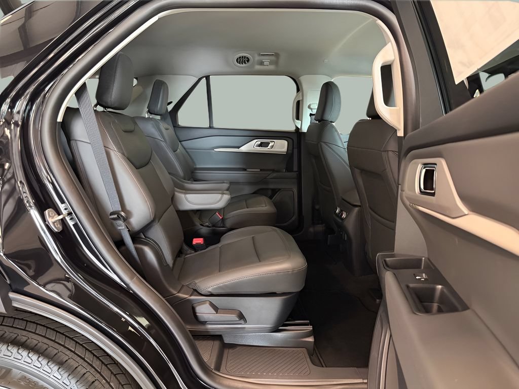 New 2026 Ford Explorer Active w/ Active Comfort Package AWD/4WD image 31