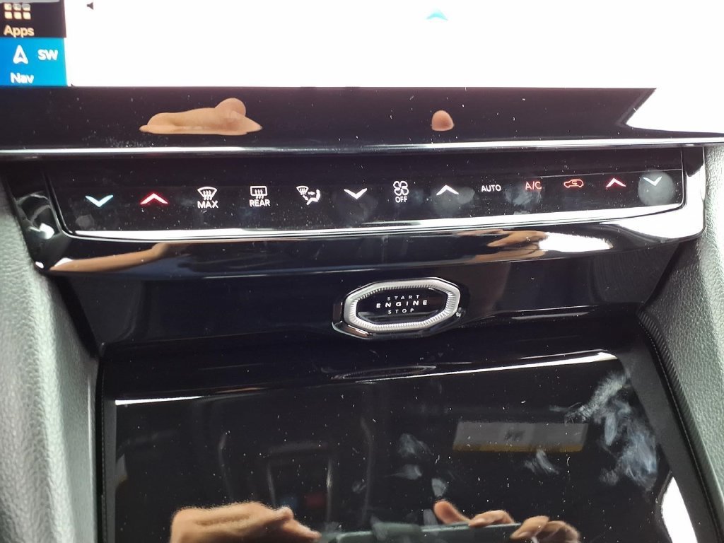 New 2026 Jeep Grand Cherokee Limited AWD/4WD image 8