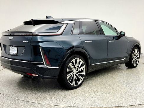 Used 2024 Cadillac Lyriq Luxury image 5