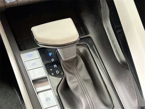 Used 2023 Hyundai Elantra Limited w/ Cargo Package image 16