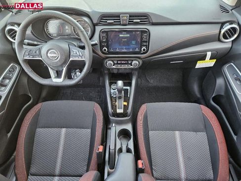 New 2025 Nissan Versa SR w/ Trunk Package image 20