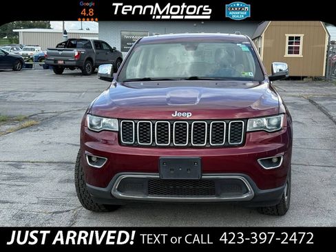 Used 2017 Jeep Grand Cherokee Limited AWD/4WD image 2