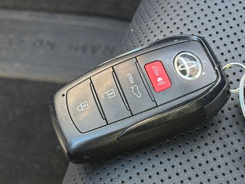 Used 2025 Toyota Crown XLE image 22