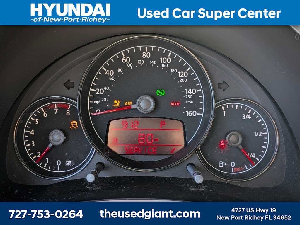 Used 2012 Volkswagen Beetle 2.5 FWD image 12