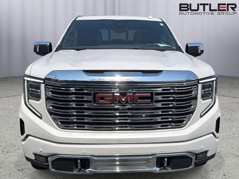 Used 2024 GMC Sierra 1500 Denali w/ Technology Package image 9