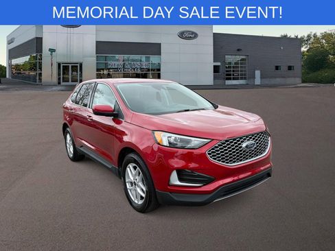 Used 2024 Ford Edge SEL AWD/4WD image 2