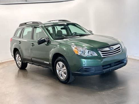 Used 2010 Subaru Outback 2.5i AWD/4WD image 27