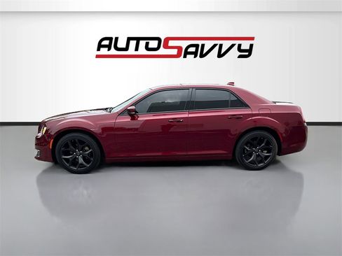 Used 2022 Chrysler 300 S image 4