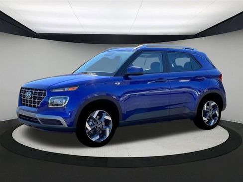 New 2026 Hyundai Venue SEL image 2