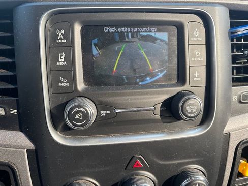 Used 2017 RAM 2500 Tradesman w/ Chrome Appearance Group RWD image 13