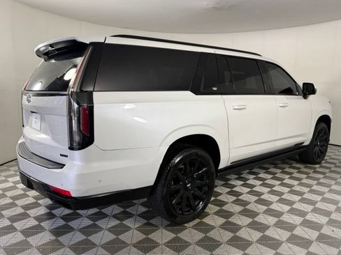 Used 2022 Cadillac Escalade ESV Sport w/ Touring Package AWD/4WD image 12