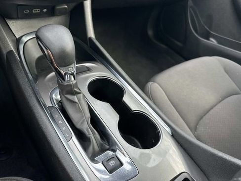 Used 2023 Chevrolet Malibu LT FWD image 29