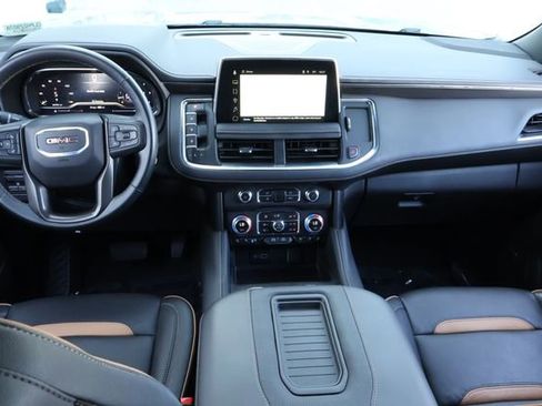 Used 2024 GMC Yukon XL AT4 w/ Technology Package image 19