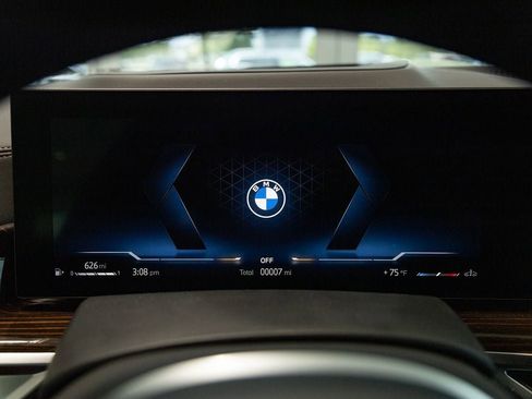 New 2026 BMW X5 xDrive40i w/ M Sport Package AWD/4WD image 25